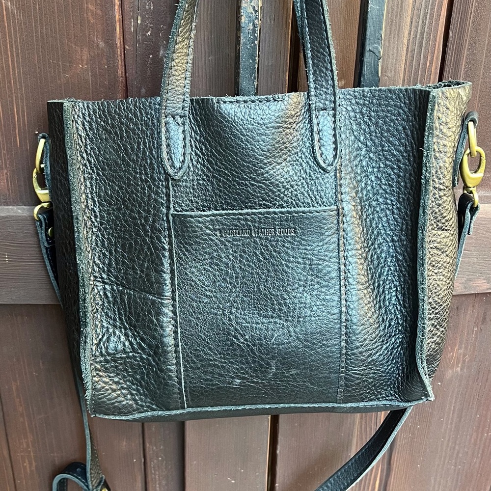 Portland Leather Goods, Lola, Tote Bag, Black Pebbled Leather w/magnetic closure - Picture 5 of 15